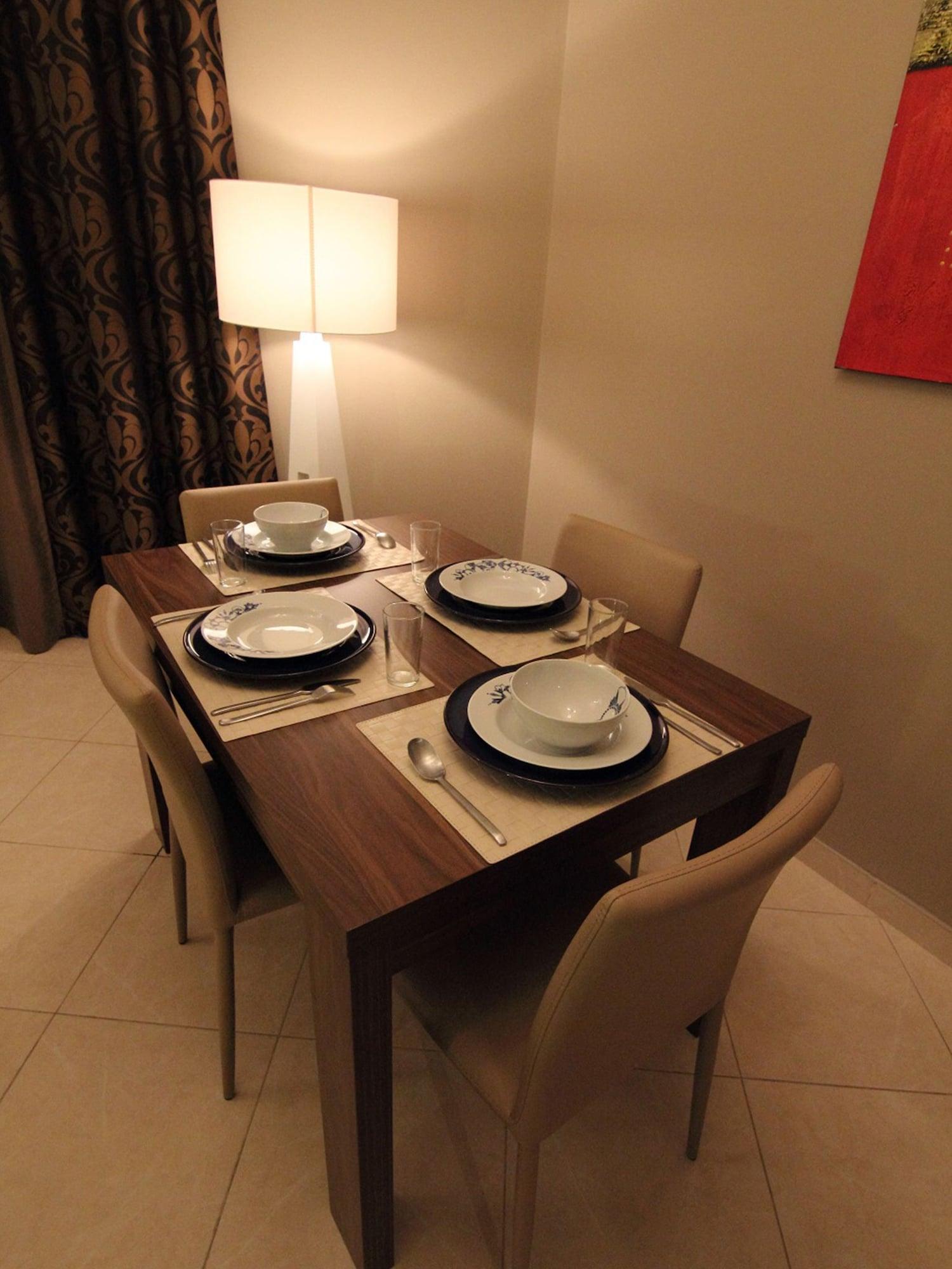 Home To Home Apartments Dubai Eksteriør bilde